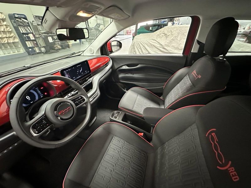 New 2024 Fiat 500e Inspi(red)Image 8