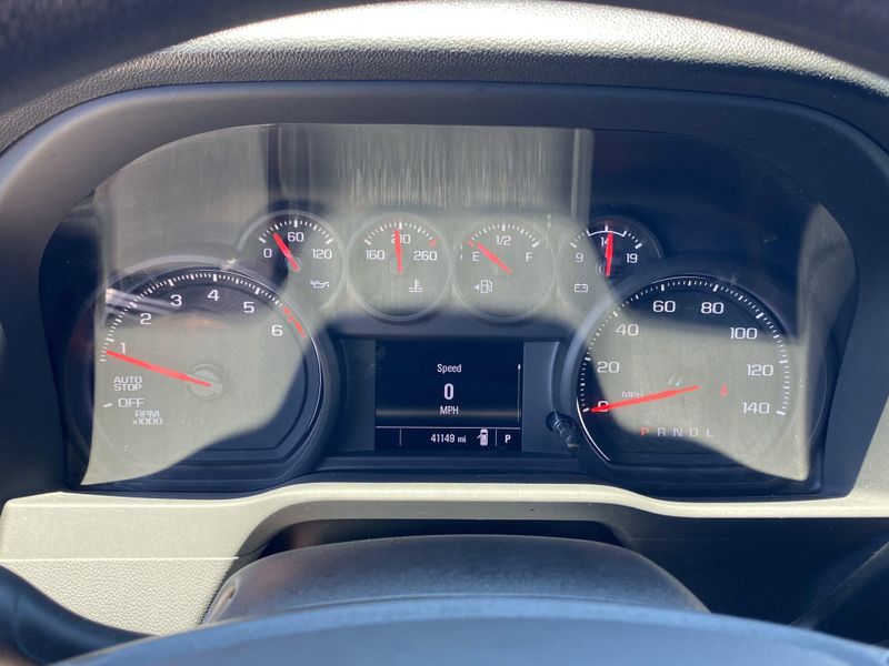 Used 2022 Chevrolet Silverado 1500 CustomImage 28