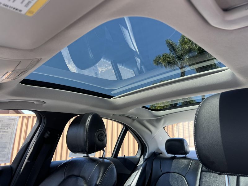 2016 Mercedes-Benz C-Class C 300Image 15
