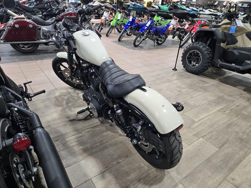 USED 2022 HARLEY SPORTSTER IRON 883 Image 5