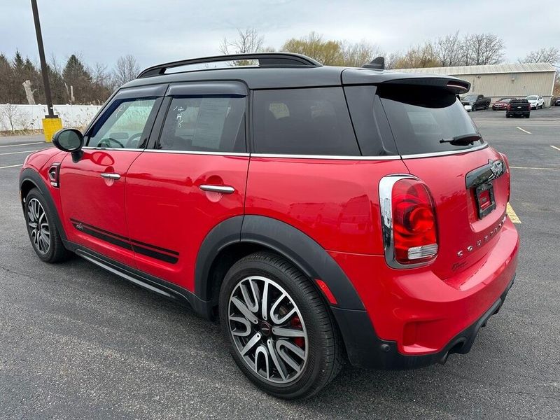 2018 MINI Countryman BaseImage 15