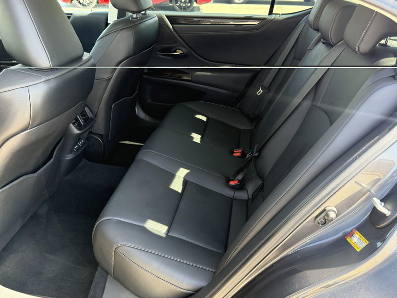 Used 2025 Lexus ES 350Image 31