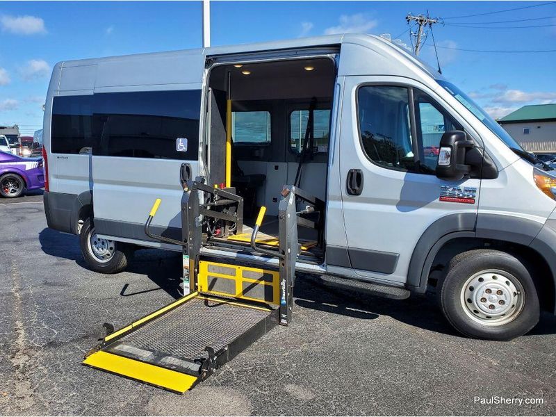 2015 RAM ProMaster 2500 Window Van High RoofImage 24