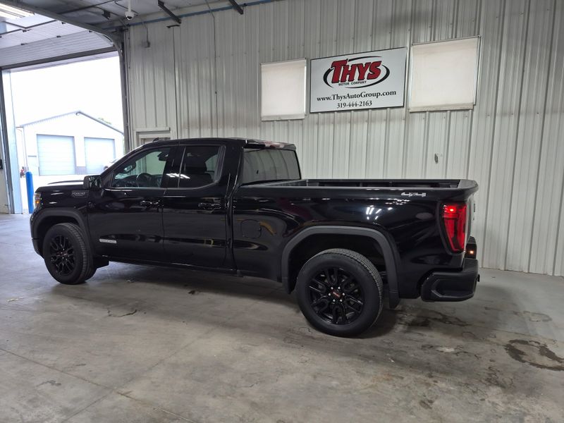 Used 2021 GMC Sierra 1500 ElevationImage 16