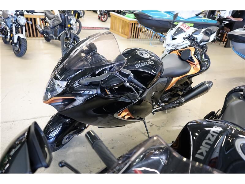 Used 2022 Suzuki GSX1300R Image 2