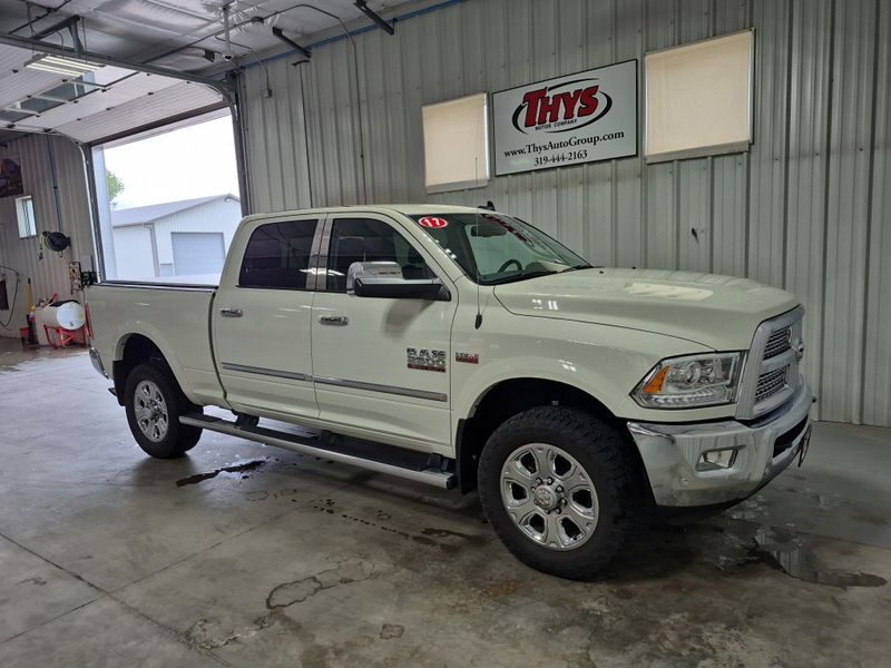 2017 RAM 2500 LaramieImage 3