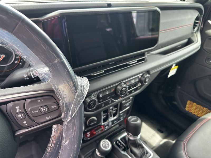 New 2025 Jeep Gladiator Rubicon X 4x4Image 27