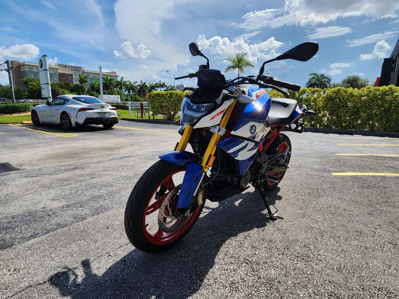 2025 BMW G 310 RImage 4