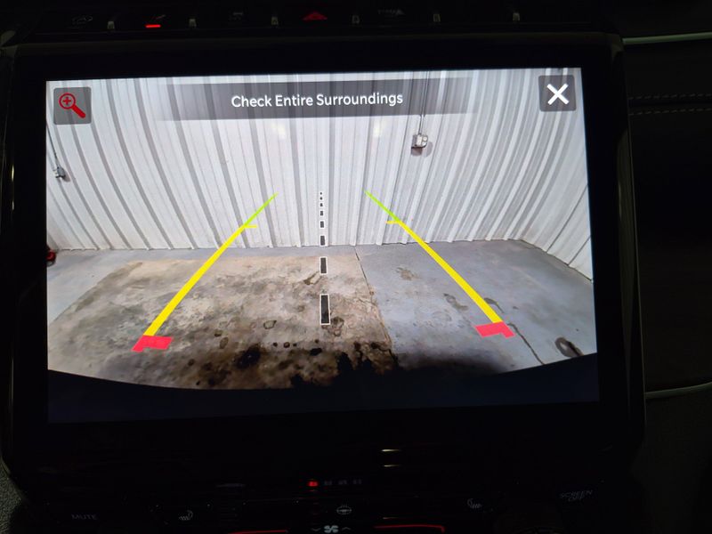 New 2025 Jeep Grand Cherokee L Limited 4x4Image 34