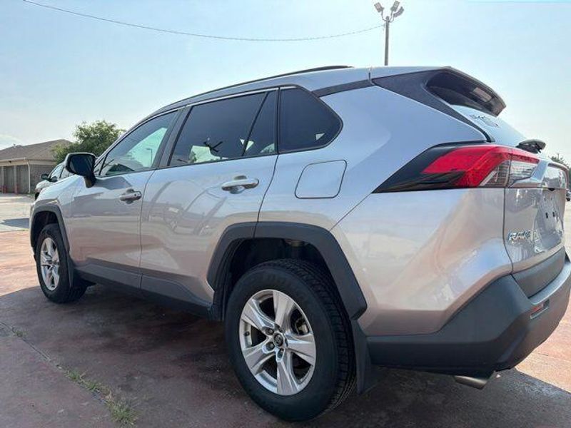 Used 2019 Toyota RAV4 XLEImage 6