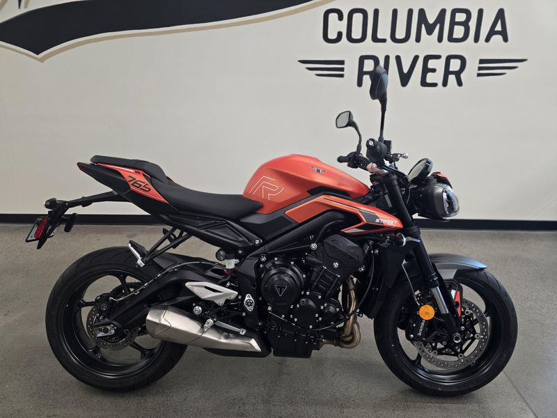 New 2025 Triumph STREET TRIPLE 765 R 