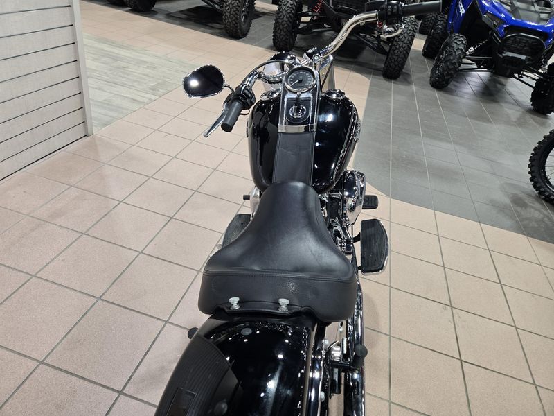 2016 HARLEY SOFTAIL FATBOY BLACK Image 19