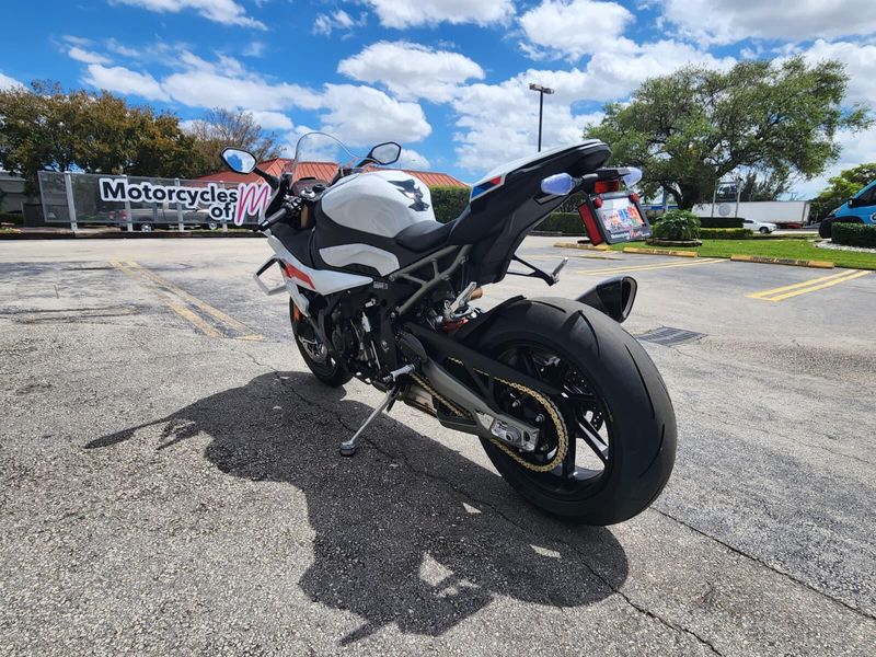 2026 BMW S 1000 RRImage 7