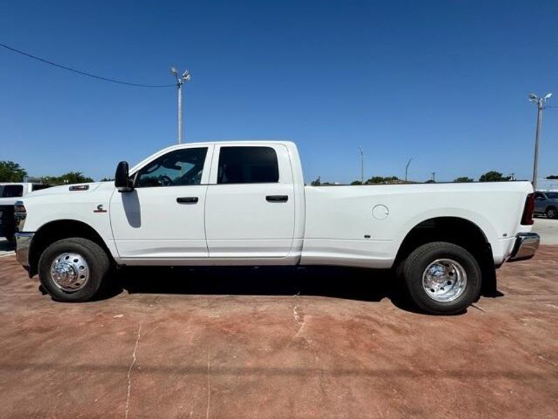 New 2025 RAM 3500 Tradesman Crew Cab 4x4 8