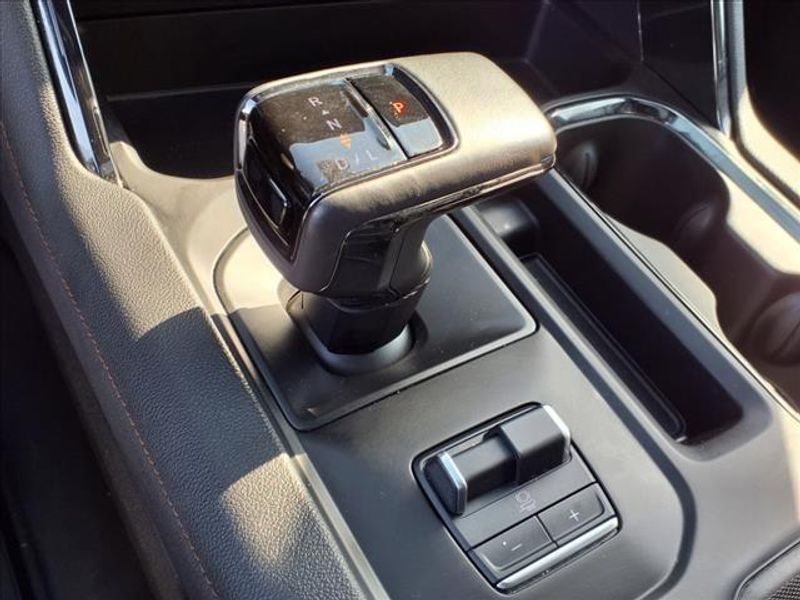 2022 GMC Sierra 1500 AT4Image 23