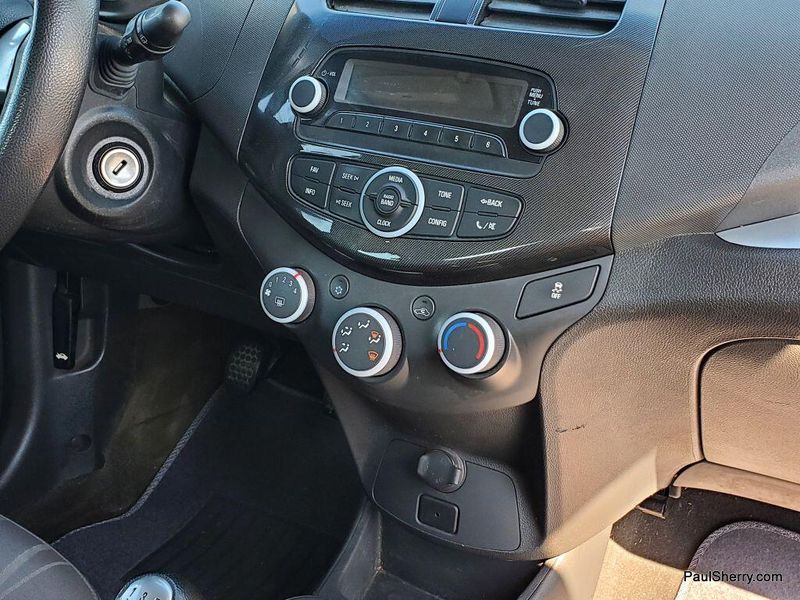 2015 Chevrolet Spark LSImage 17
