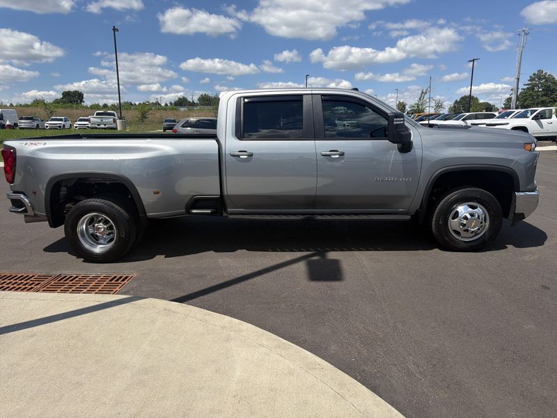 Used 2024 Chevrolet Silverado 3500HD LTImage 9
