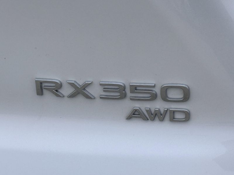 2023 Lexus RX 350Image 13