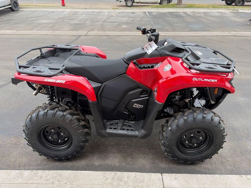 New 2026 Can-Am OUTLANDER DPS 700 