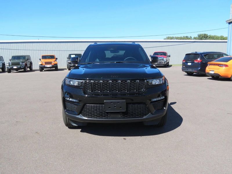 2024 Jeep Grand Cherokee Limited 4x4Image 4