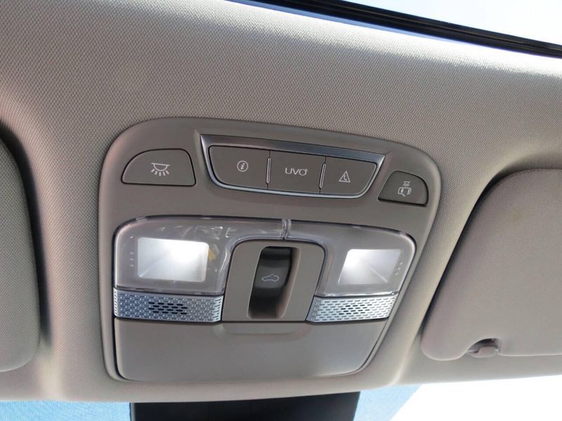 Used 2022 Kia Telluride EX AWD 4dr SUVImage 22