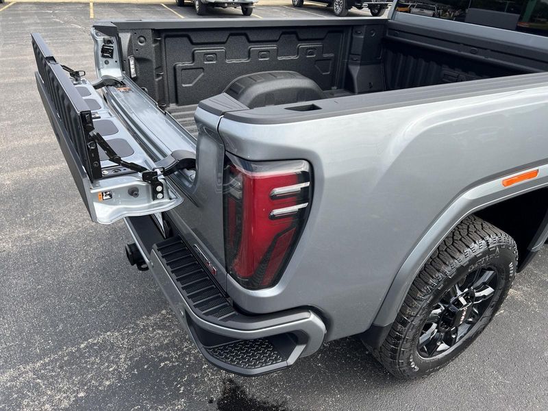 2026 Gmc Sierra HD AT4 photo 45