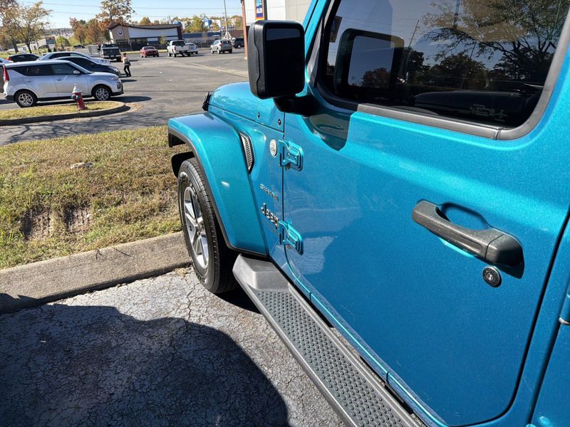 Used 2020 Jeep Wrangler Unlimited SaharaImage 12