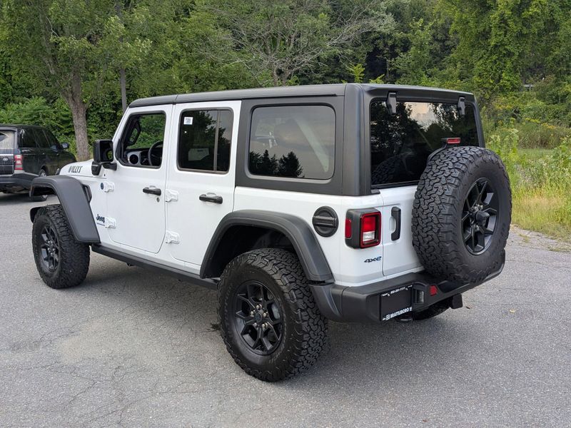 2025 Jeep Wrangler 4xe Willys photo 3