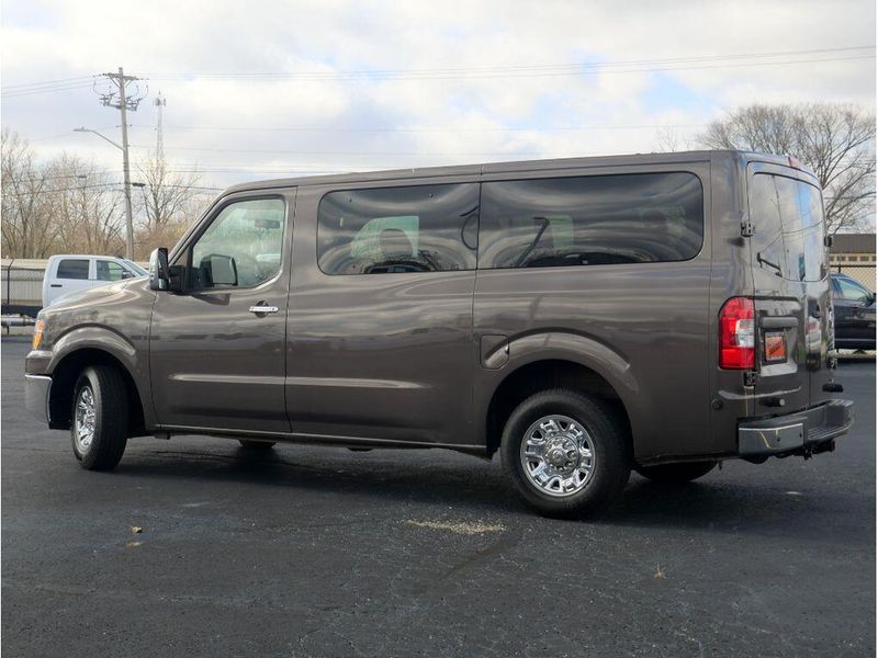 2017 Nissan NV Passenger NV3500 HD SVImage 14