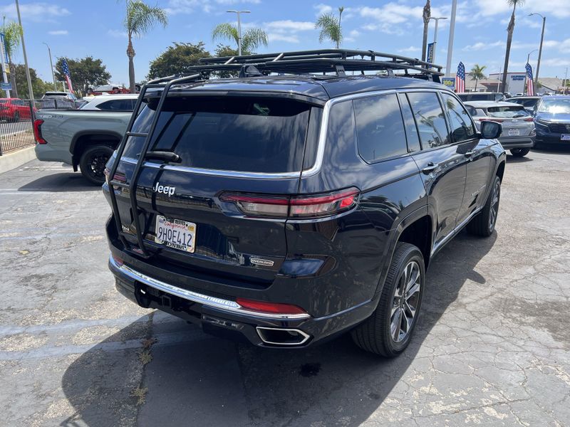 Used 2023 Jeep Grand Cherokee L OverlandImage 3