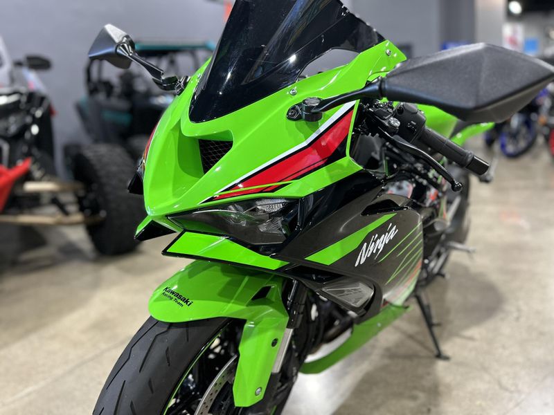 Used 2024 Kawasaki NINJA ZX-6R KRT Image 14