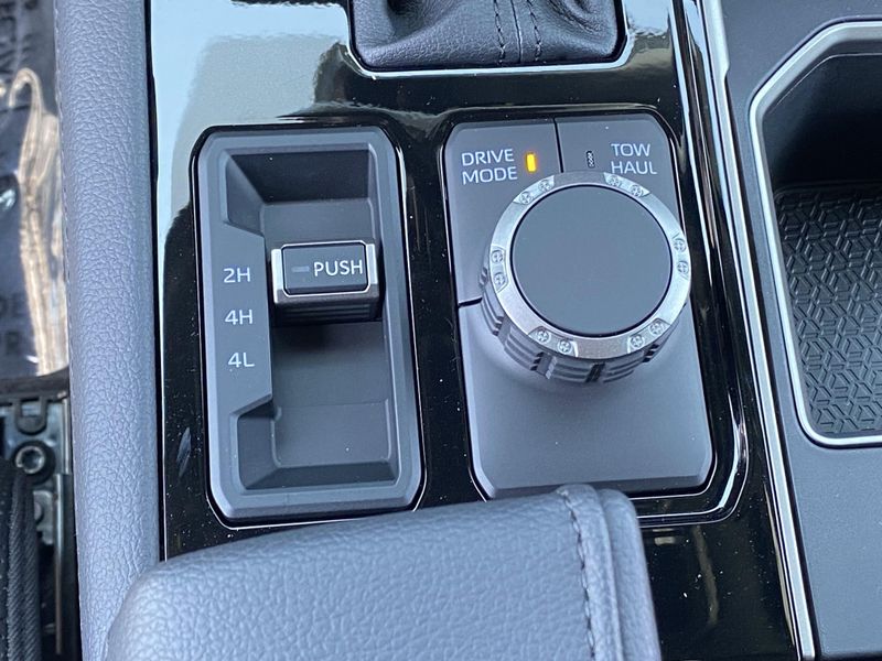 2025 Toyota Tundra LimitedImage 19