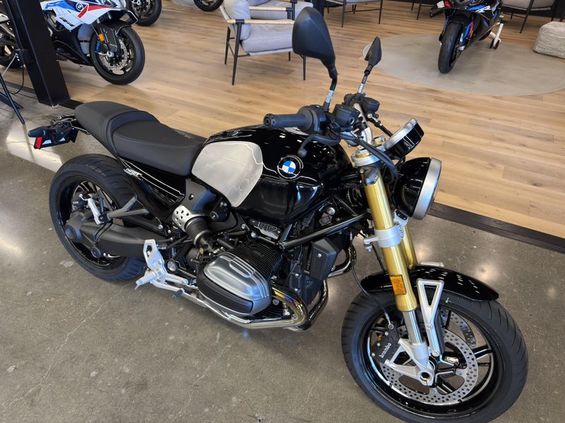 2024 BMW R 12 nineT - BLACK STORM METALLIC 