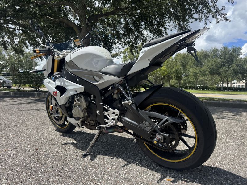 2014 BMW S 1000 R