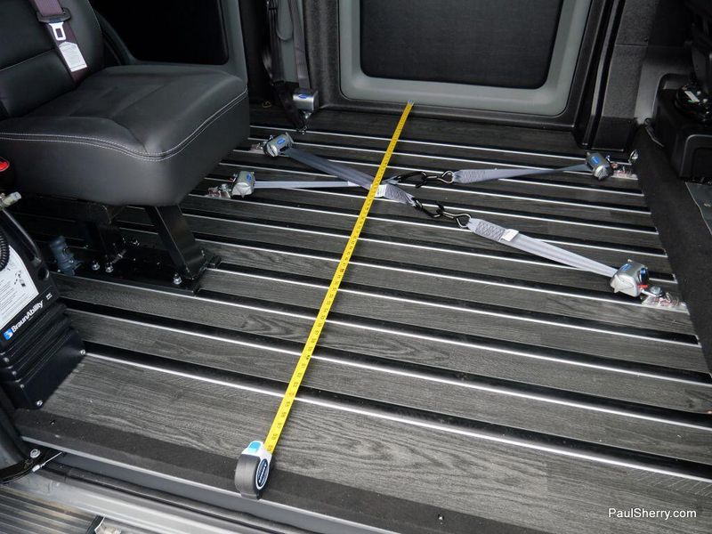 2023 RAM ProMaster 2500 Window Van High Roof 159WBImage 14