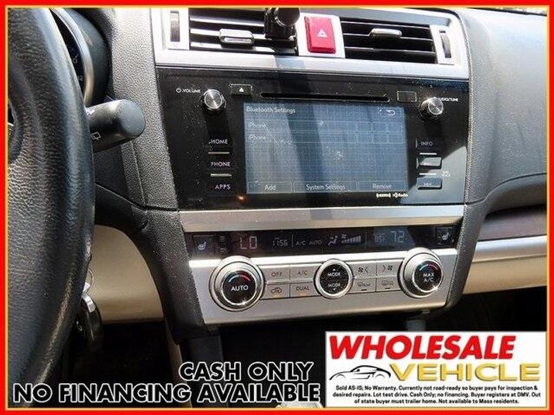 2015 Subaru Outback 2.5iImage 16