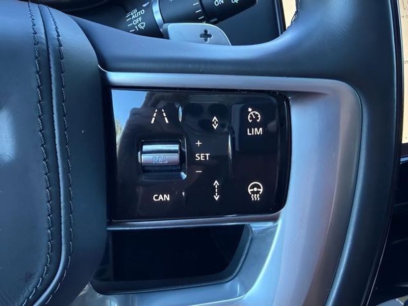 Used 2023 Land Rover Range Rover SE