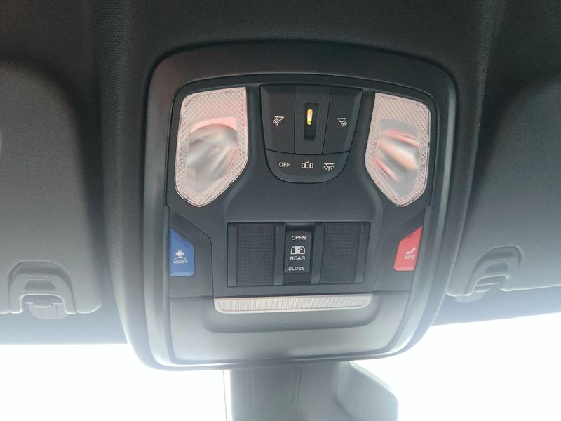 New 2027 RAM 1500 Warlock Crew Cab 4x4 5'7' Box