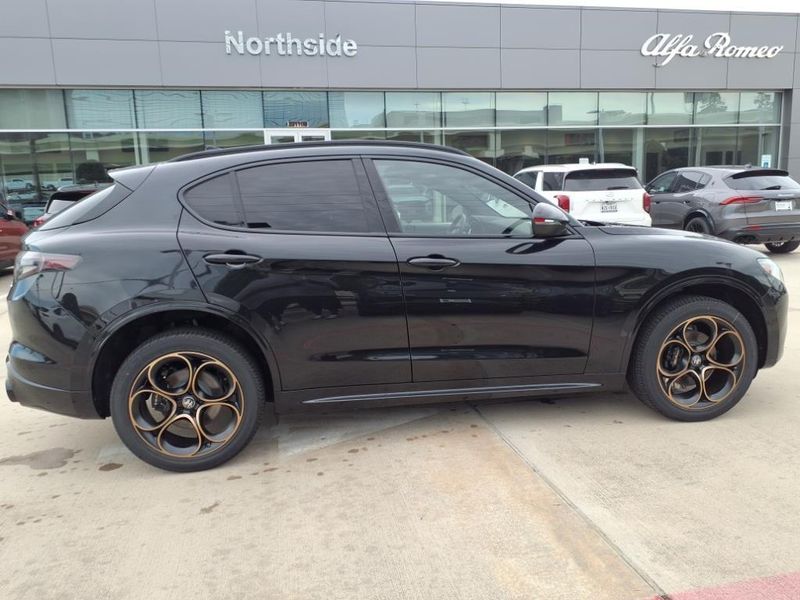 New 2025 Alfa Romeo Stelvio Image 5