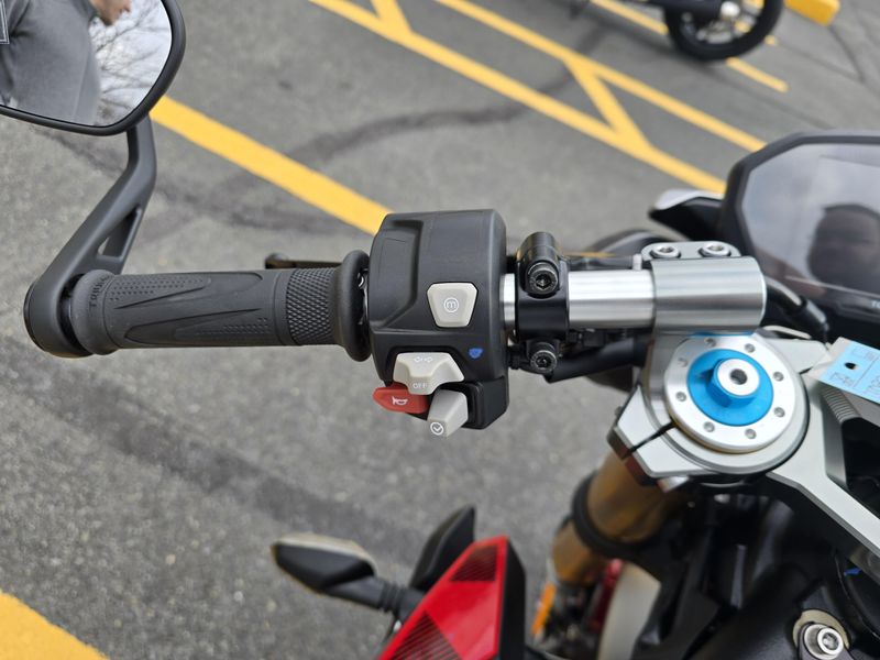 New 2026 Triumph Street Triple 765 RX Image 9