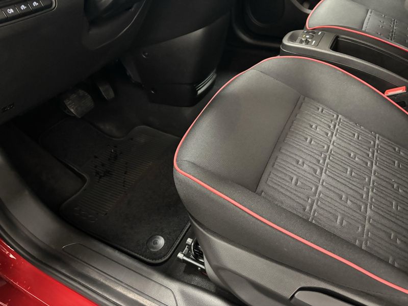2024 Fiat 500e Inspi(red)Image 4