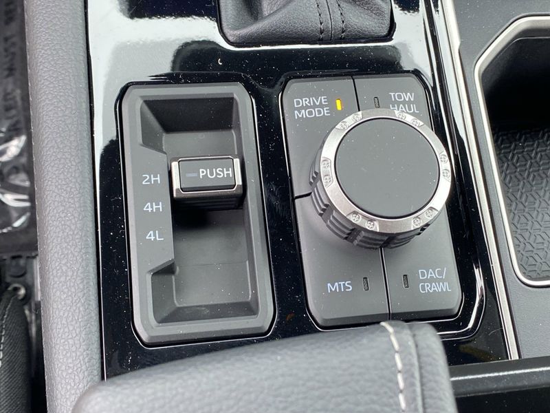 New 2026 Toyota Tundra Limited HybridImage 19