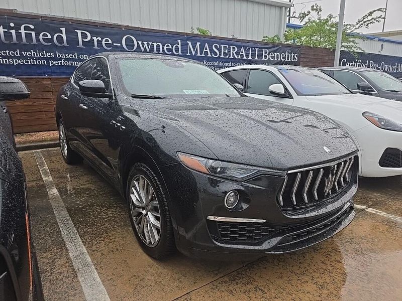 2022 Maserati Levante GTImage 2