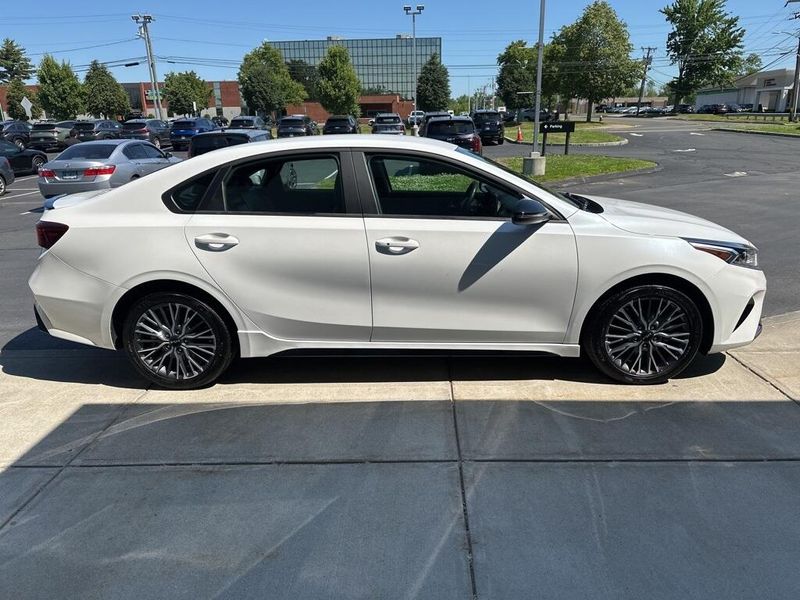 2024 Kia Forte GT-LineImage 4