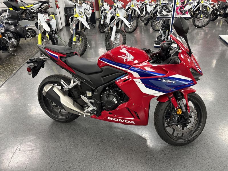 Used 2025 Honda CBR500R Image 10