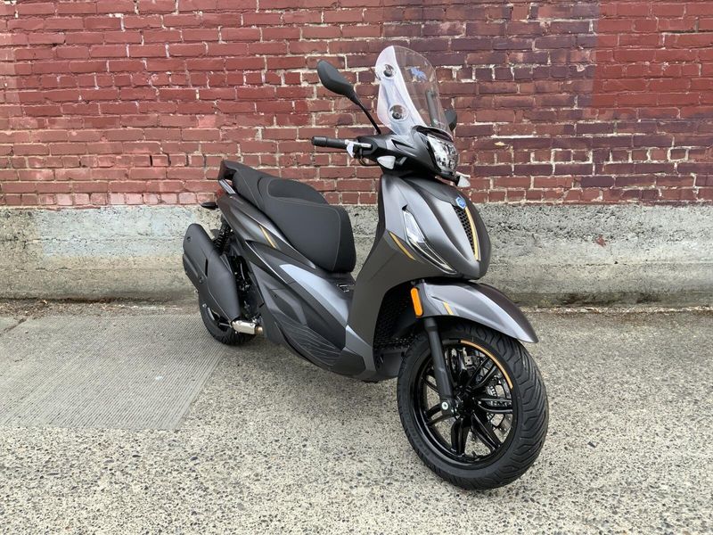 New 2027 PIAGGIO BV 400 25TH ANNIVERSARY 