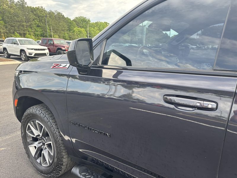Used 2022 Chevrolet Suburban Z71Image 15