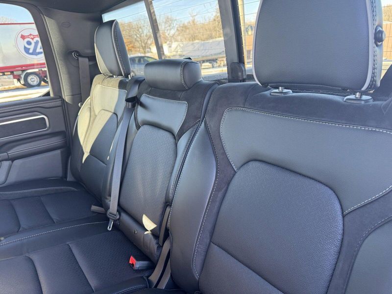 2025 RAM 1500 LaramieImage 11