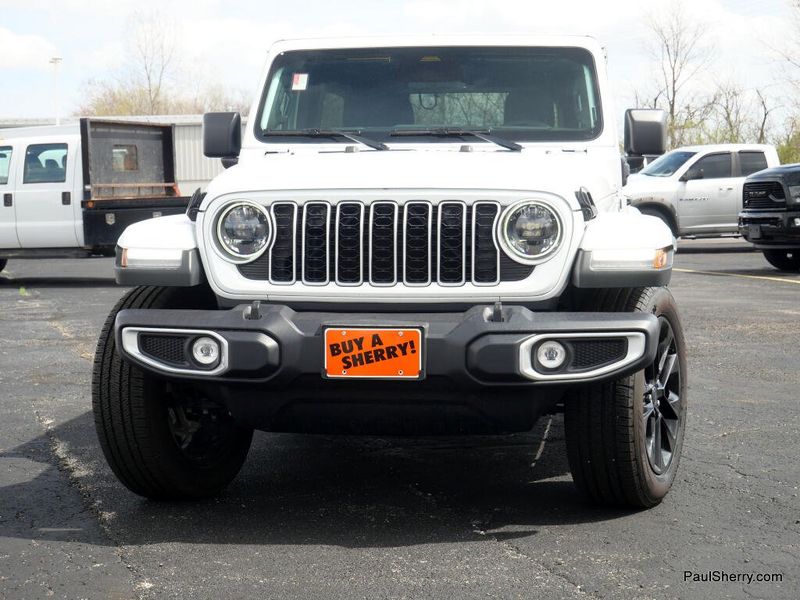 Used 2025 Jeep Wrangler 4xE Sahara