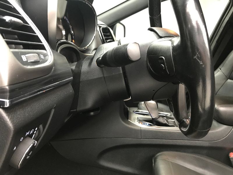 Used 2020 Jeep Grand Cherokee LimitedImage 5